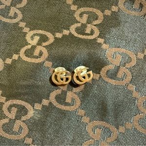 GG stud earrings